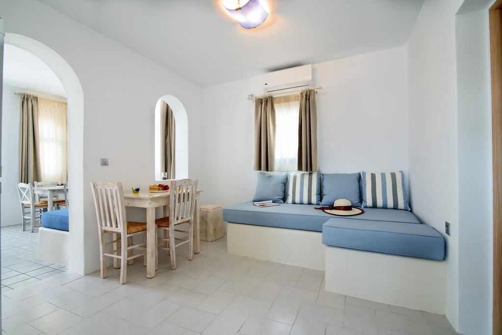 Villa George Santorini Playa de Perivolos Habitación foto