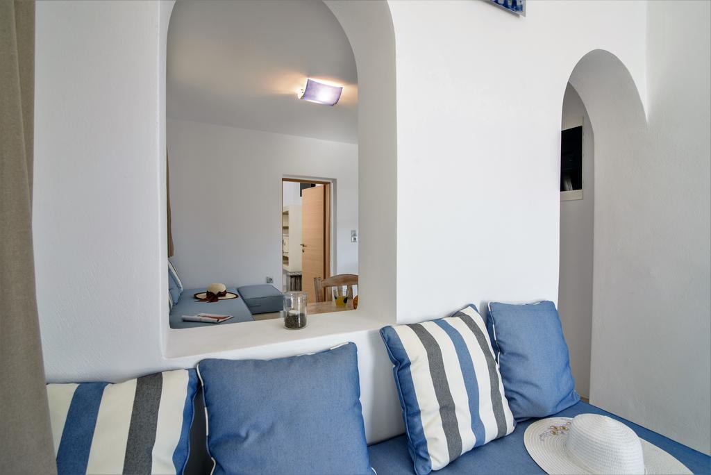 Villa George Santorini Playa de Perivolos Habitación foto