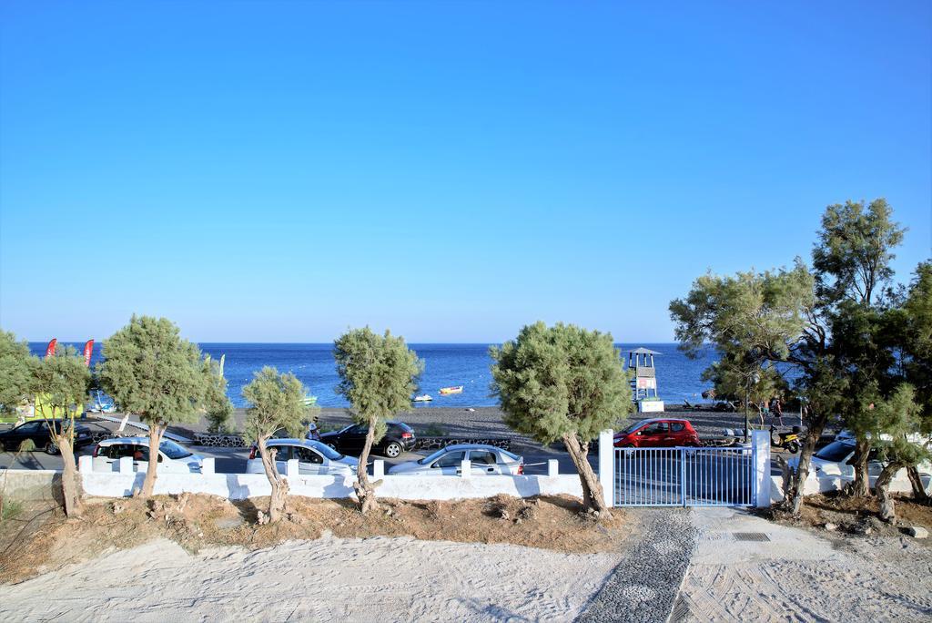 Villa George Santorini Playa de Perivolos Habitación foto